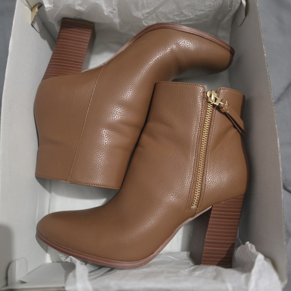 Michael Kors Britt Heeled Booties